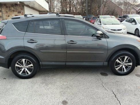 Used 2018 Toyota RAV4 XLE w/ Plus Extra Value Package image 6