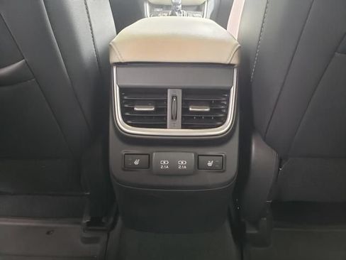 Used 2020 Subaru Outback Limited AWD/4WD image 13