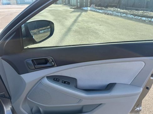 Used 2015 Kia Optima LX image 19