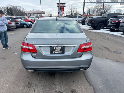 Used 2011 Mercedes-Benz E 350 Sedan image 4
