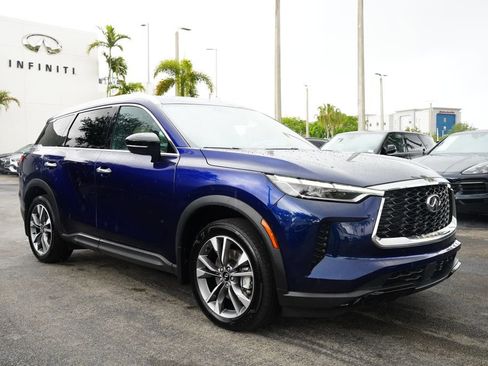 Used 2023 INFINITI QX60 Luxe w/ Performance Audio Package FWD image 13