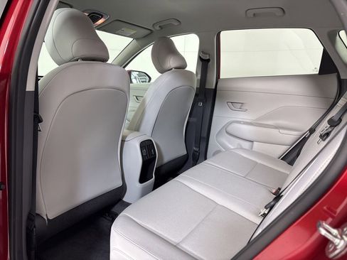 Used 2024 Hyundai Kona SEL image 18