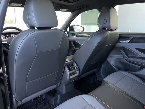 New 2026 Volkswagen Tiguan SE R-Line image 25