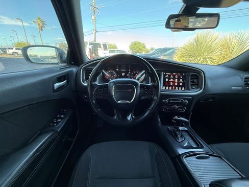 Used 2017 Dodge Charger SXT w/ Blacktop Package RWD image 49