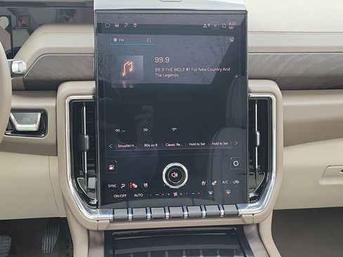 New 2026 GMC Yukon XL Denali w/ Sun & Power Step Package AWD/4WD image 23