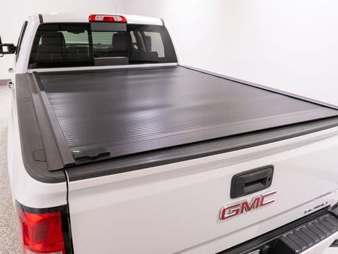 Used 2019 GMC Sierra 2500 Denali w/ Duramax Plus Package AWD/4WD image 11