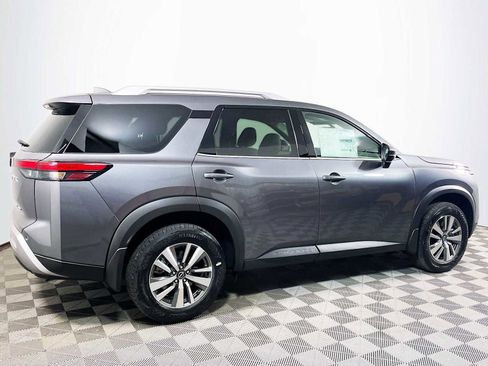 New 2025 Nissan Pathfinder SL w/ Cargo Package image 2