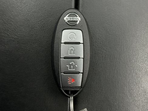 Used 2021 Nissan Rogue SV AWD/4WD image 10