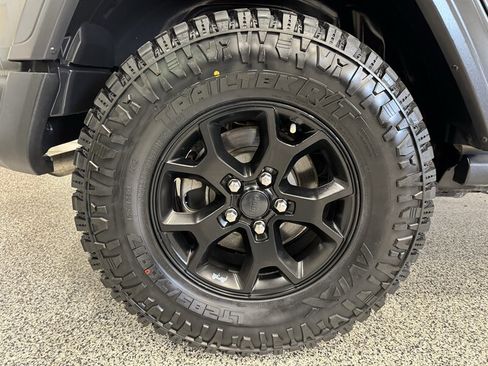 Used 2020 Jeep Wrangler Unlimited Sport AWD/4WD image 22