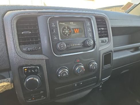Used 2018 RAM 1500 Express w/ Black Ram 1500 Express Group AWD/4WD image 5
