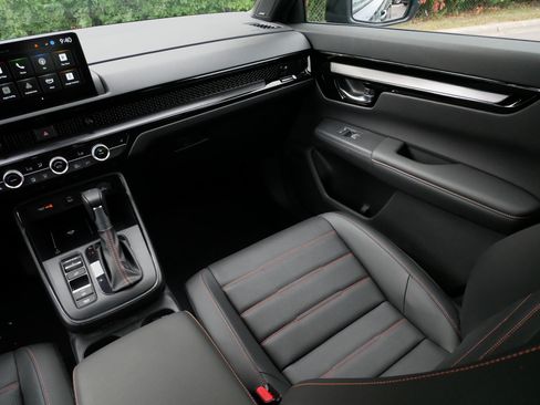 Certified 2026 Honda CR-V Sport Touring image 11