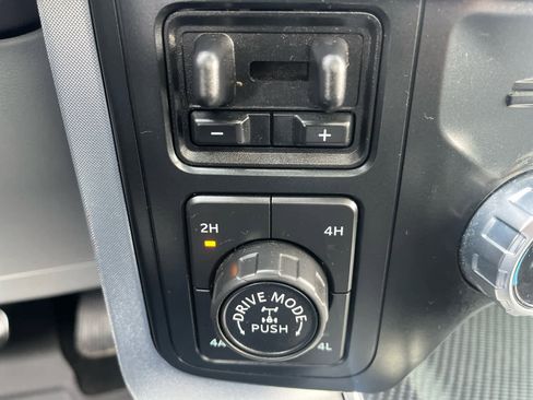 Used 2022 Ford F150 Limited image 40