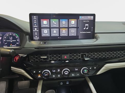 Used 2024 Honda Accord Touring image 17