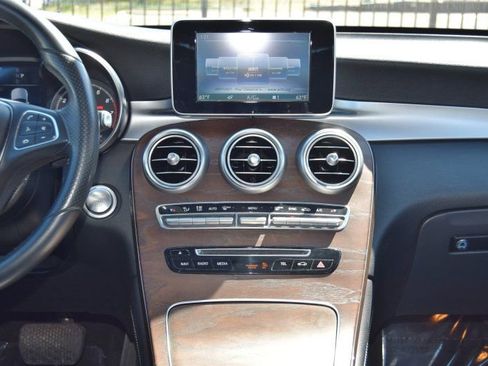 Used 2018 Mercedes-Benz GLC 300 image 28