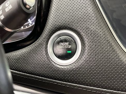 Used 2019 Cadillac XT5 Luxury AWD/4WD image 22