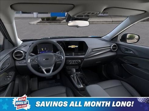 New 2026 Chevrolet Trax ACTIV w/ Sunroof Package FWD image 15
