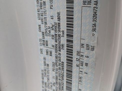 Used 2024 Ford F350 Lariat w/ FX4 Off-Road Package image 39