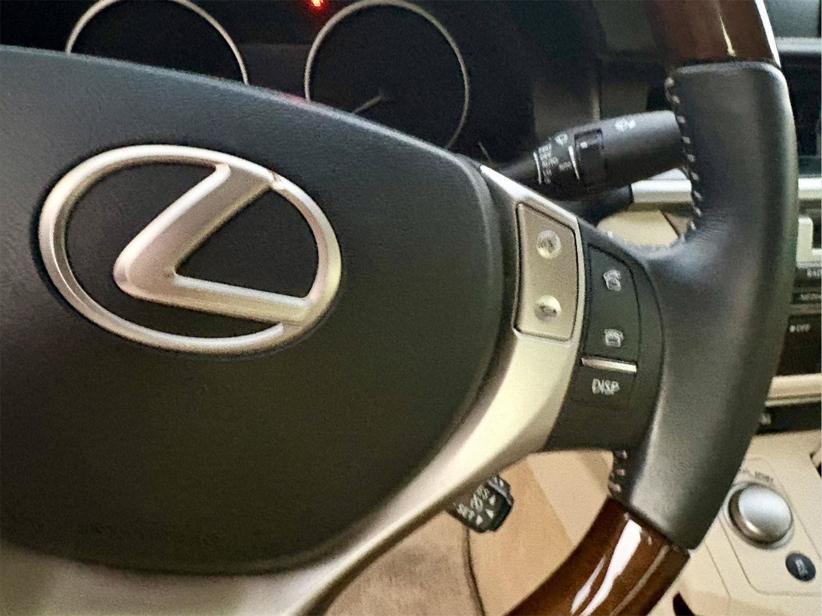 Used 2013 Lexus ES 350 w/ Luxury Pkg FWD image 19