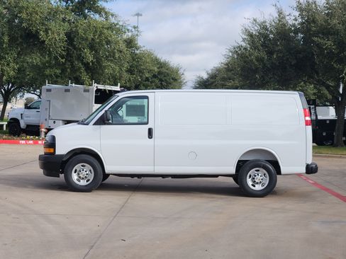 New 2025 Chevrolet Express 2500 w/ Driver Convenience Package image 11