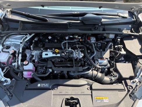 Used 2025 Toyota Prius LE FWD image 17