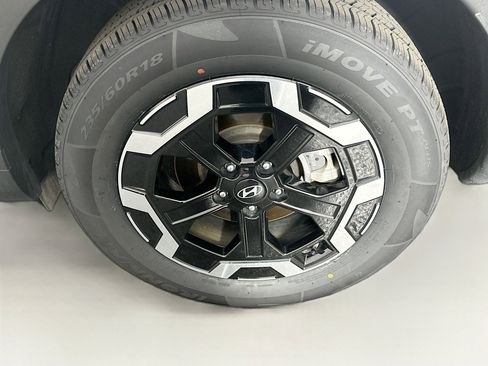 Used 2025 Hyundai Santa Fe SEL image 11