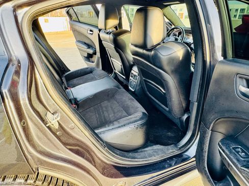 Used 2019 Dodge Charger Scat Pack w/ Plus Group image 18