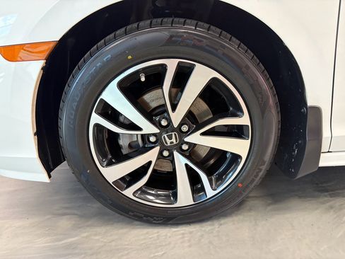 Used 2019 Honda Odyssey Elite image 32