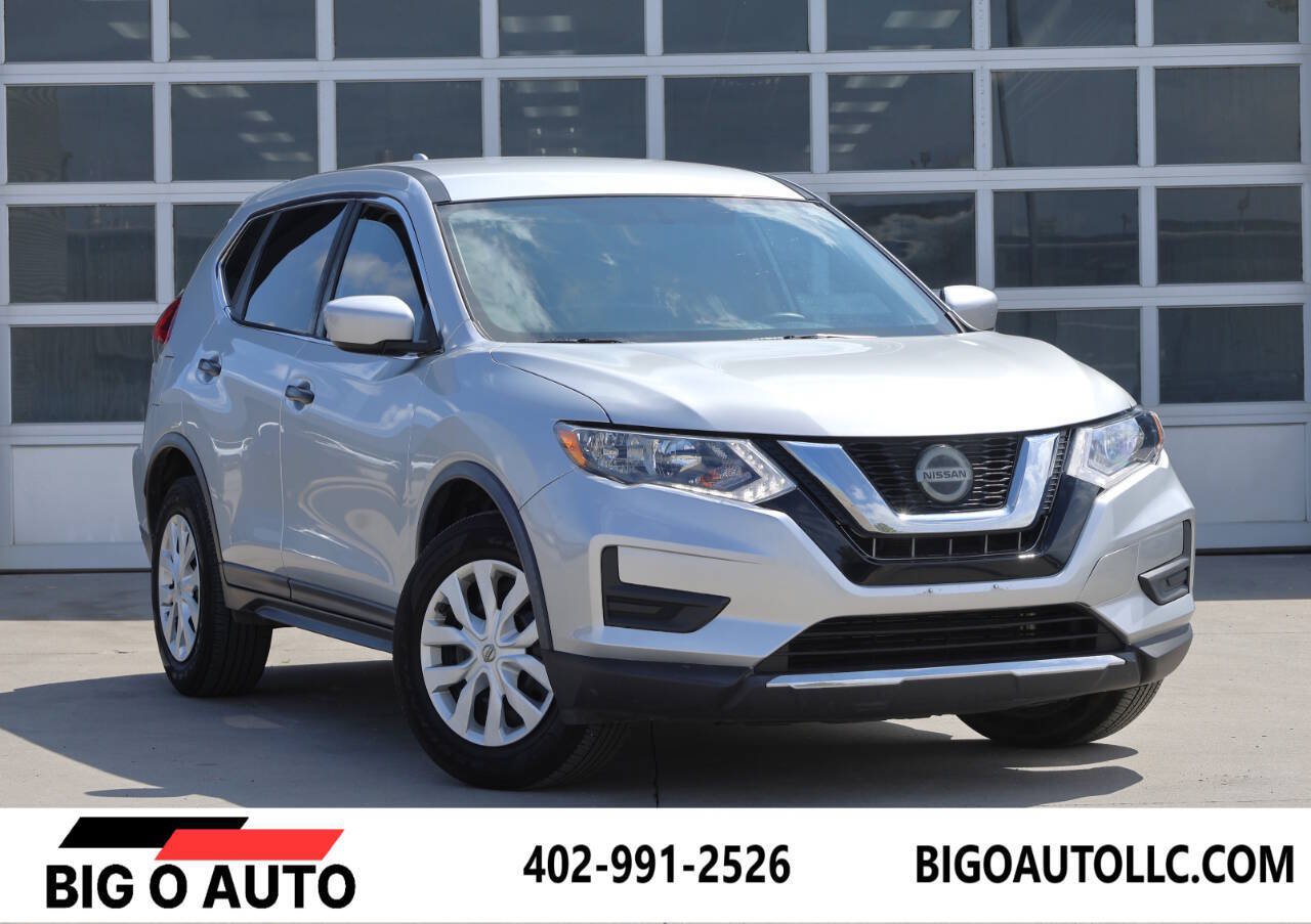 Used 2018 Nissan Rogue S AWD/4WD image 1