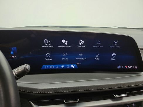 Used 2024 Cadillac XT4 Premium Luxury AWD/4WD image 9