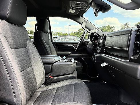 Used 2023 Chevrolet Silverado 1500 LT AWD/4WD image 12