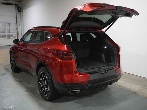 Certified 2025 Chevrolet Blazer RS w/ Driver Confidence II Package image 4