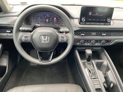 Used 2024 Honda Accord EX image 6