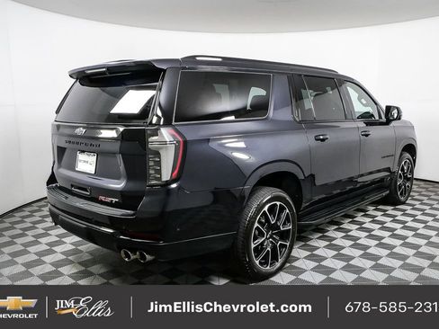 Used 2025 Chevrolet Suburban RST w/ Comfort Package image 30