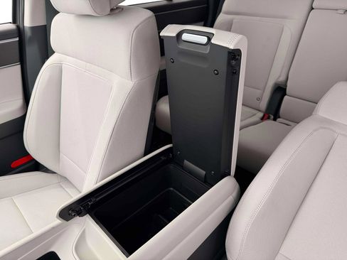 New 2026 Hyundai Santa Fe SE FWD image 19