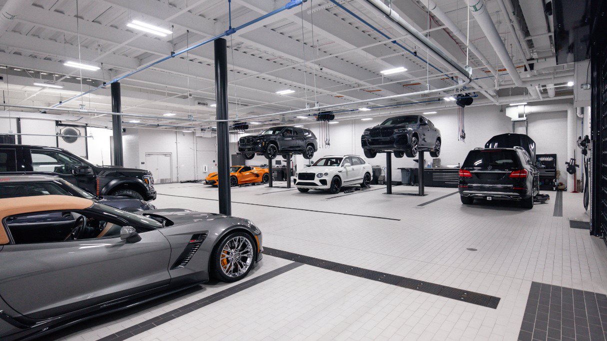 Used 2022 Mercedes-Benz GLC 43 AMG 4MATIC image 18