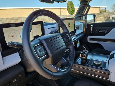 New 2025 GMC Hummer EV 3X image 13