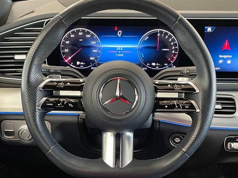 Used 2024 Mercedes-Benz GLE 450e 4MATIC image 32