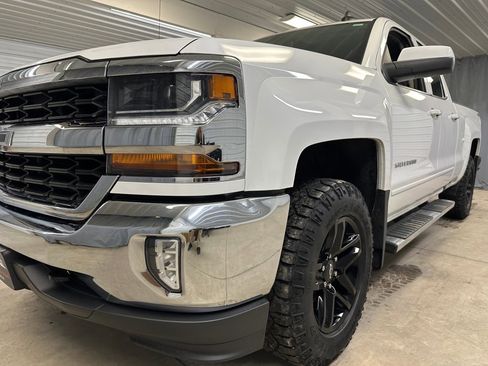 Used 2019 Chevrolet Silverado 1500 LT w/ All Star Edition image 30
