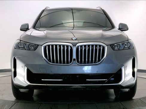 Certified 2026 BMW X5 xDrive40i AWD/4WD image 2