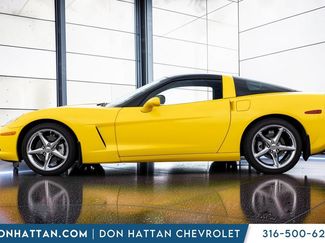 Used 2012 Chevrolet Corvette Coupe w/ 2LT Preferred Equipment Group RWD video 2