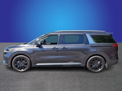 Used 2023 Kia Carnival SX FWD image 7