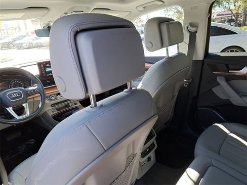 Used 2022 Audi Q5 2.0T Premium w/ Convenience Package image 26