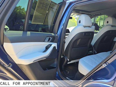 Used 2023 BMW X5 xDrive40i w/ M Sport Package AWD/4WD image 15
