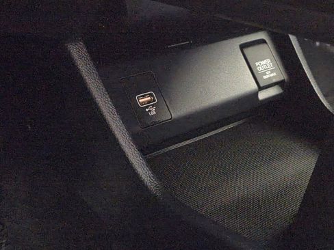 Used 2021 Honda HR-V LX image 29