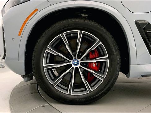 Certified 2024 BMW X5 xDrive50e AWD/4WD image 8