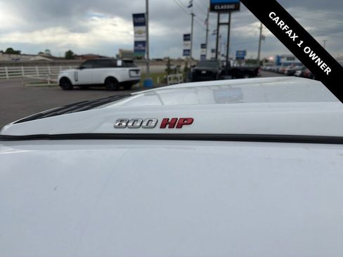Used 2023 Chevrolet Suburban High Country AWD/4WD image 9