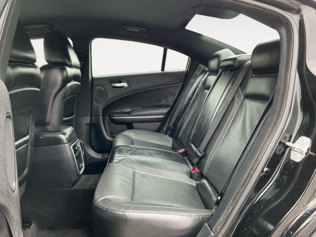Used 2015 Dodge Charger R/T w/ Plus Group RWD image 12