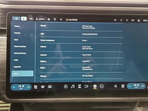 Used 2024 Rivian R1S Adventure image 44