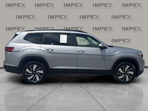 Used 2026 Volkswagen Atlas SE FWD image 6