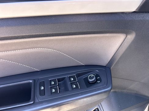 Used 2021 Volkswagen Atlas SE w/ Panoramic Sunroof Package image 13